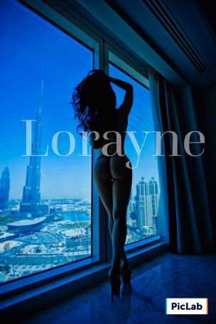 Lorraine sensual elegance